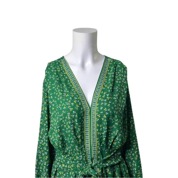 𝐌𝐚𝐱 𝐒𝐭𝐮𝐝𝐢𝐨 𝐆𝐫𝐞𝐞𝐧 𝐅𝐥𝐨𝐫𝐚𝐥 𝐋𝐨𝐧𝐠 𝐒𝐥𝐞𝐞𝐯𝐞 𝐁𝐥𝐨𝐮𝐬𝐞 - Picture 2 of 6